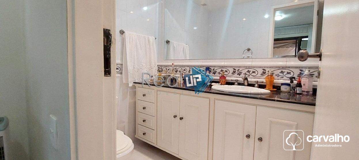 Apartamento à venda Copacabana com 129 m² , 3 quartos 1 suíte 2 vagas.: