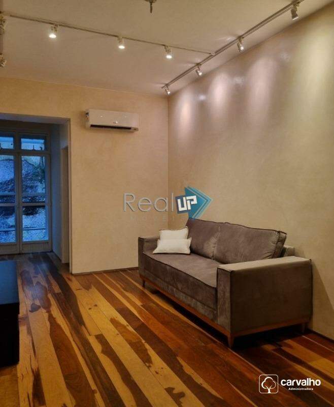 Apartamento à venda Copacabana com 75 m² , 2 quartos 1 suíte .: 