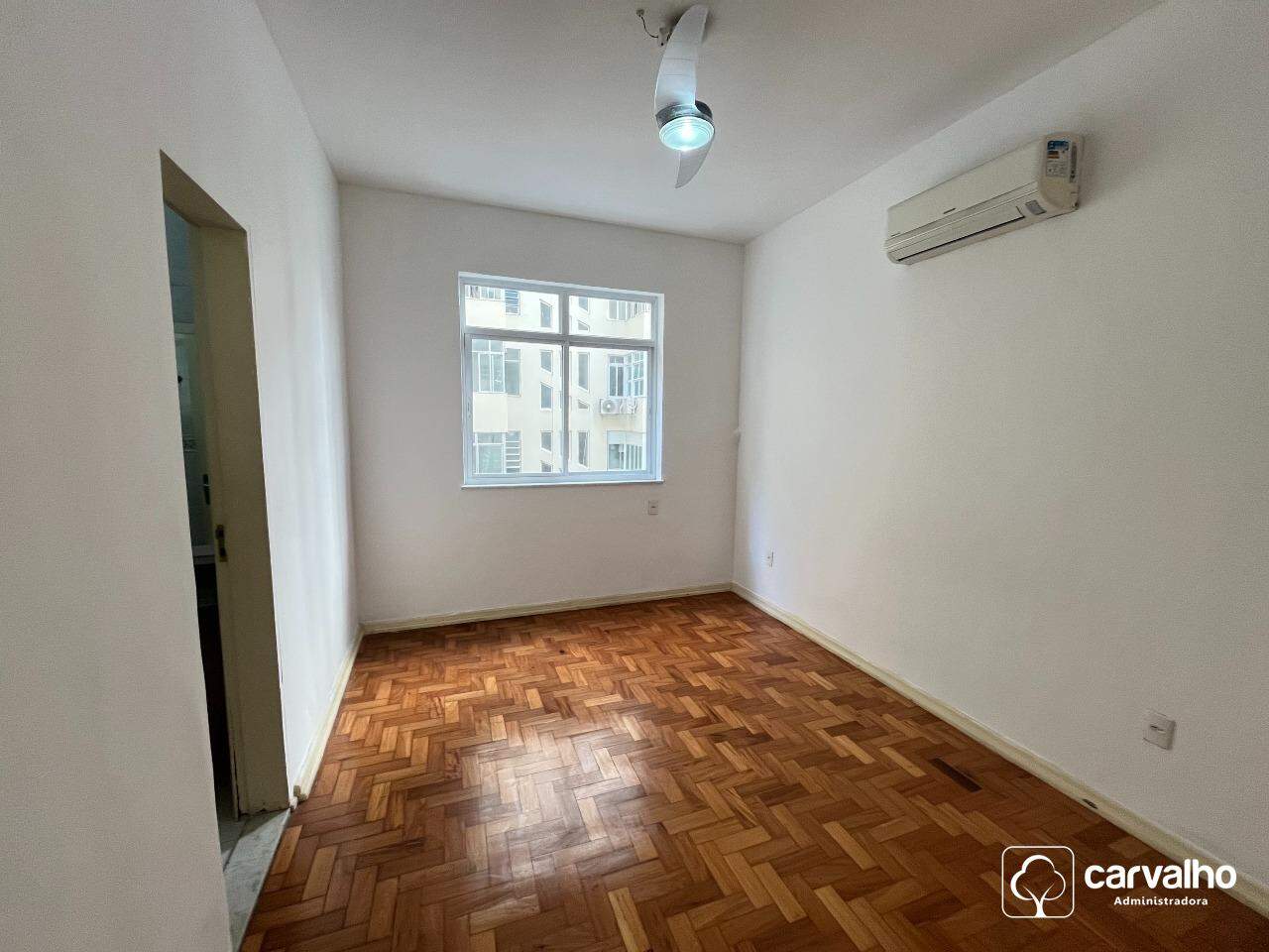 Apartamento à venda Copacabana com 105 m² , 3 quartos 1 suíte .: 