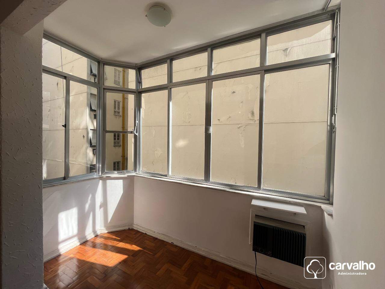 Apartamento à venda Copacabana com 105 m² , 3 quartos 1 suíte .: 