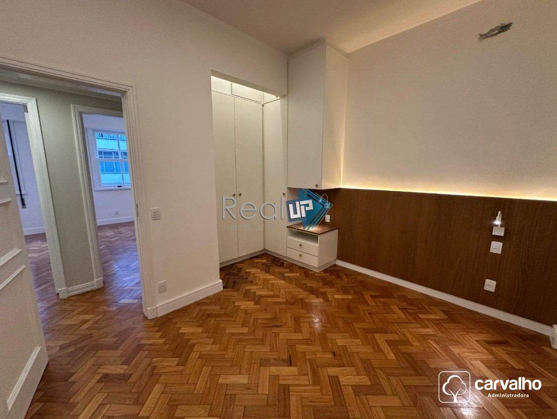 Apartamento à venda Copacabana com 122 m² , 3 quartos 1 suíte 1 vaga.: 