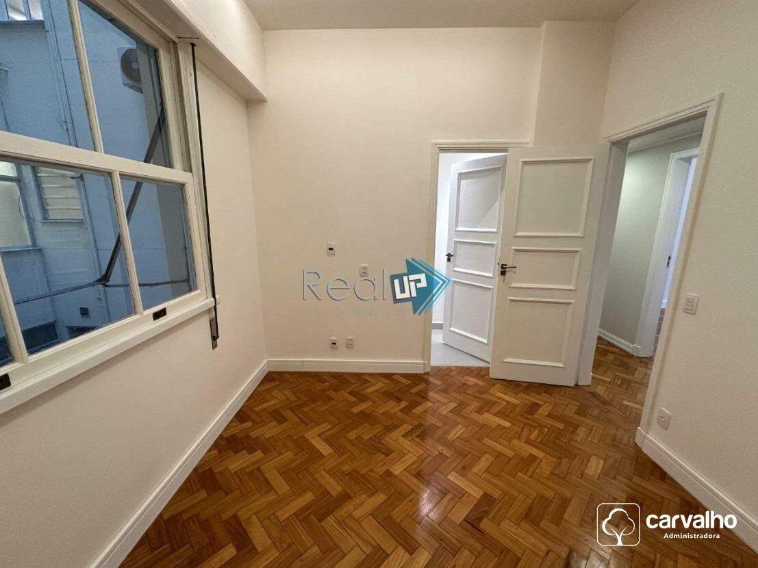 Apartamento à venda Copacabana com 122 m² , 3 quartos 1 suíte 1 vaga.: 
