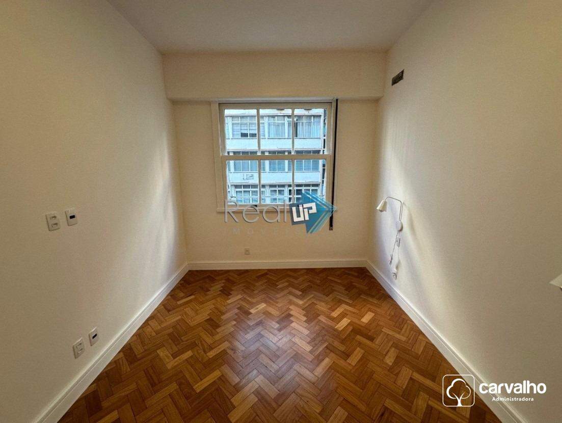 Apartamento à venda Copacabana com 122 m² , 3 quartos 1 suíte 1 vaga.: 