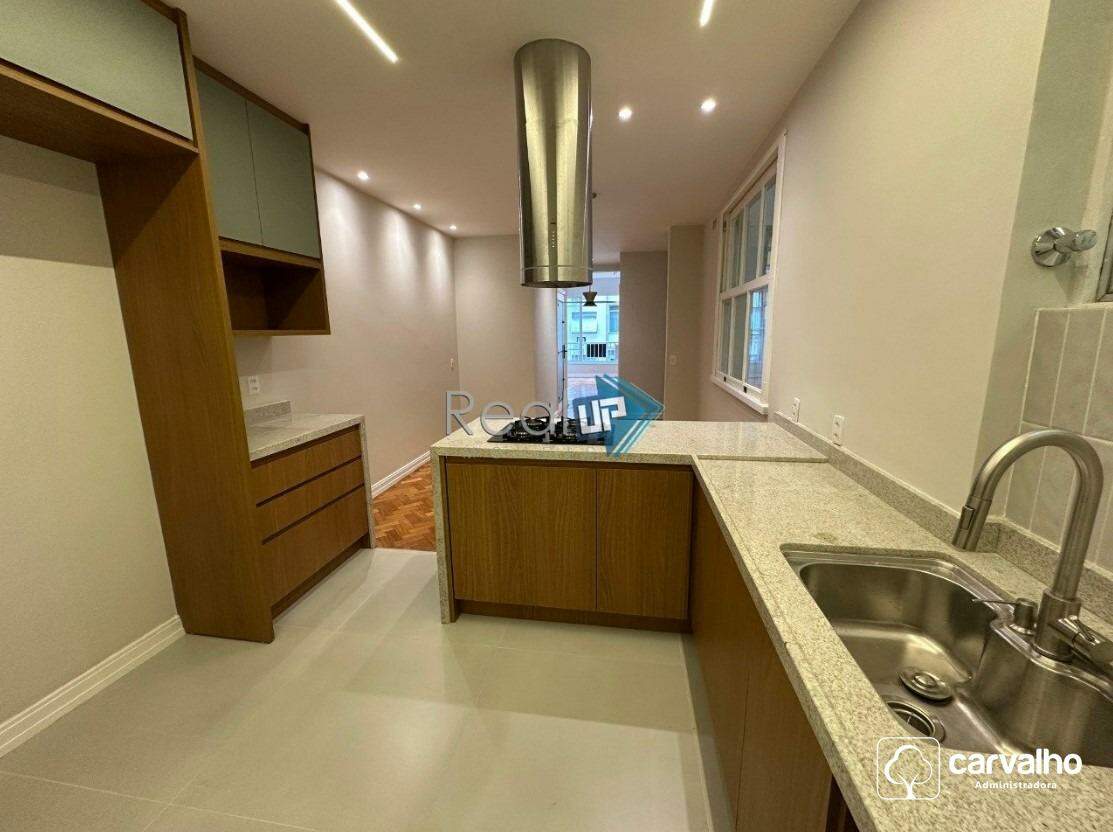 Apartamento à venda Copacabana com 122 m² , 3 quartos 1 suíte 1 vaga.: 