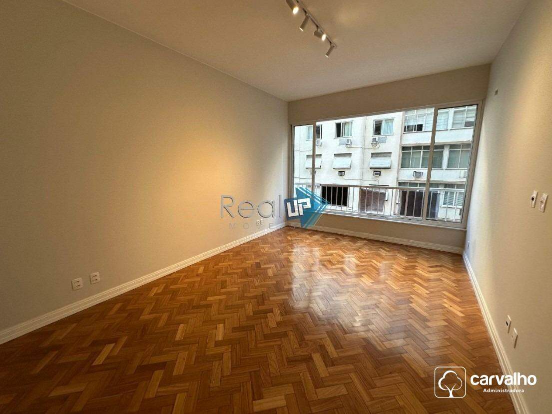 Apartamento à venda Copacabana com 122 m² , 3 quartos 1 suíte 1 vaga.: 
