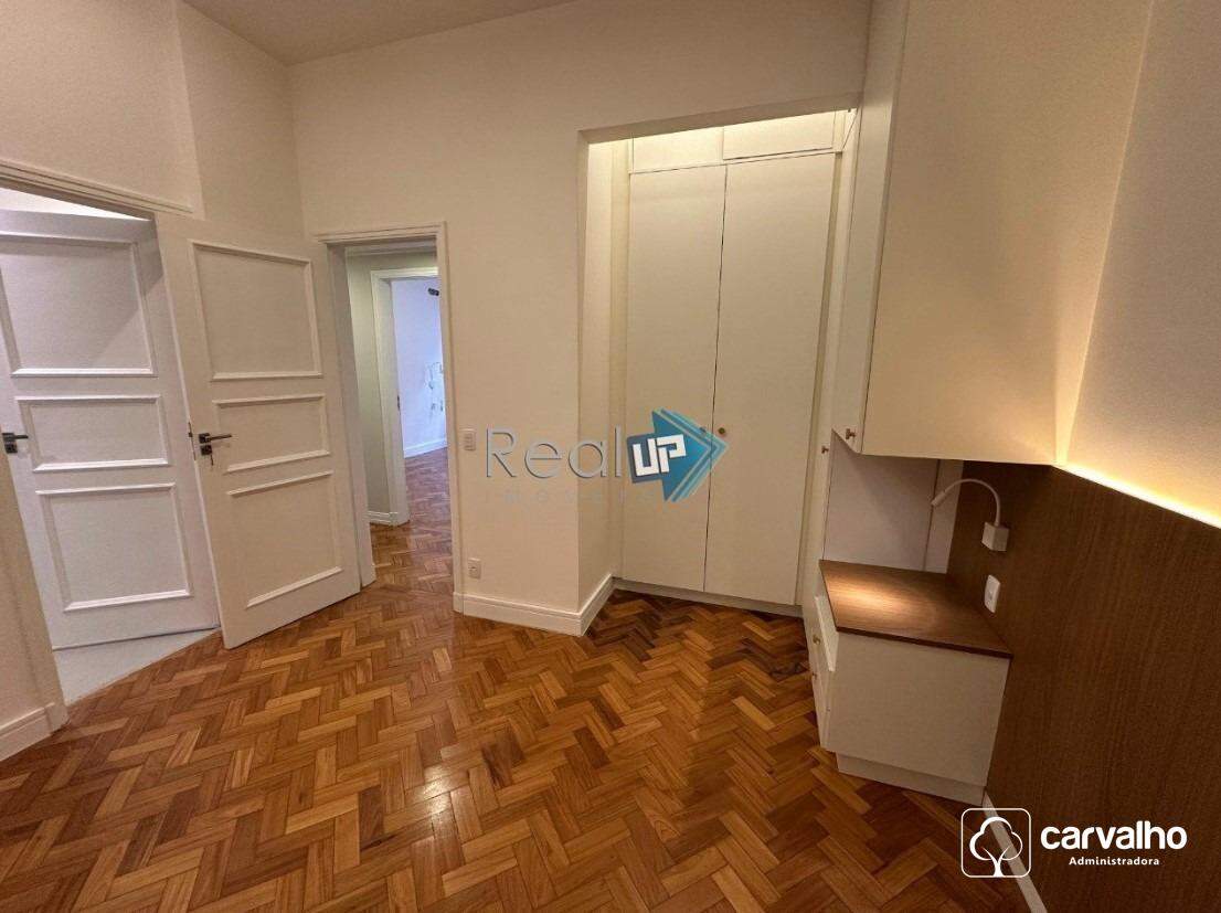 Apartamento à venda Copacabana com 122 m² , 3 quartos 1 suíte 1 vaga.: 