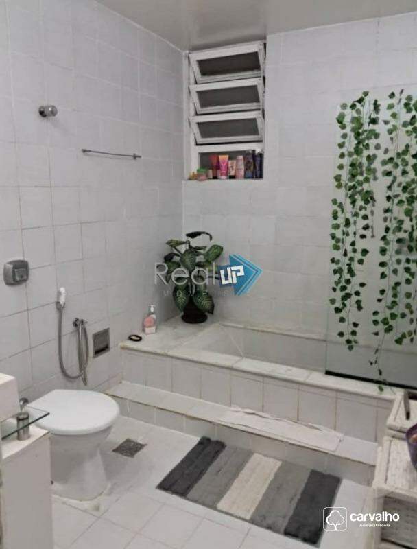 Apartamento à venda Copacabana com 148 m² , 3 quartos 1 suíte 1 vaga.: 
