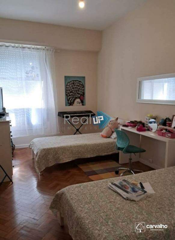 Apartamento à venda Copacabana com 148 m² , 3 quartos 1 suíte 1 vaga.: 