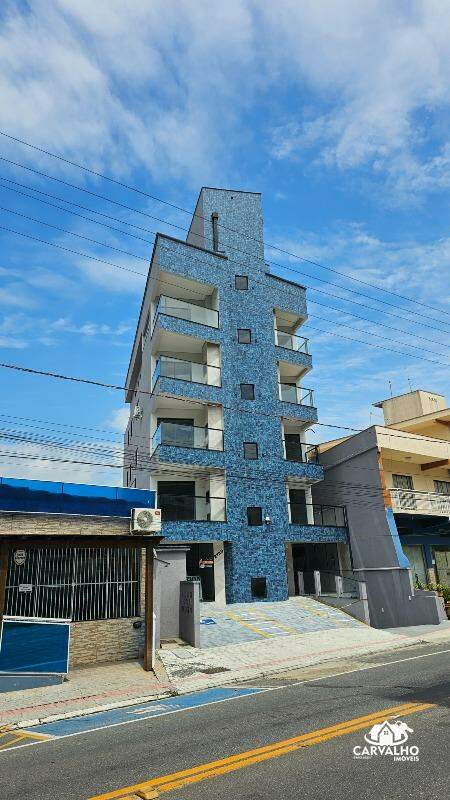 Imovel, 1215 - Apartamento com 3 quartos quartos e 2 banheiros banheiros para à venda: 