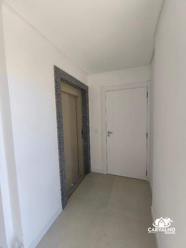 Imovel, 1297 - Apartamento com 3 quartos quartos e 2 banheiros banheiros para à venda: 