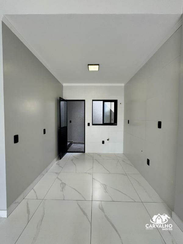 Imovel, 2170 - Casa com 3 quartos quartos e 2 banheiros banheiros para à venda: 