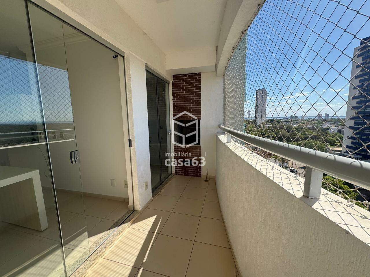 Apartamento à venda no Plano Diretor Sul: varanda c churrasqueira 