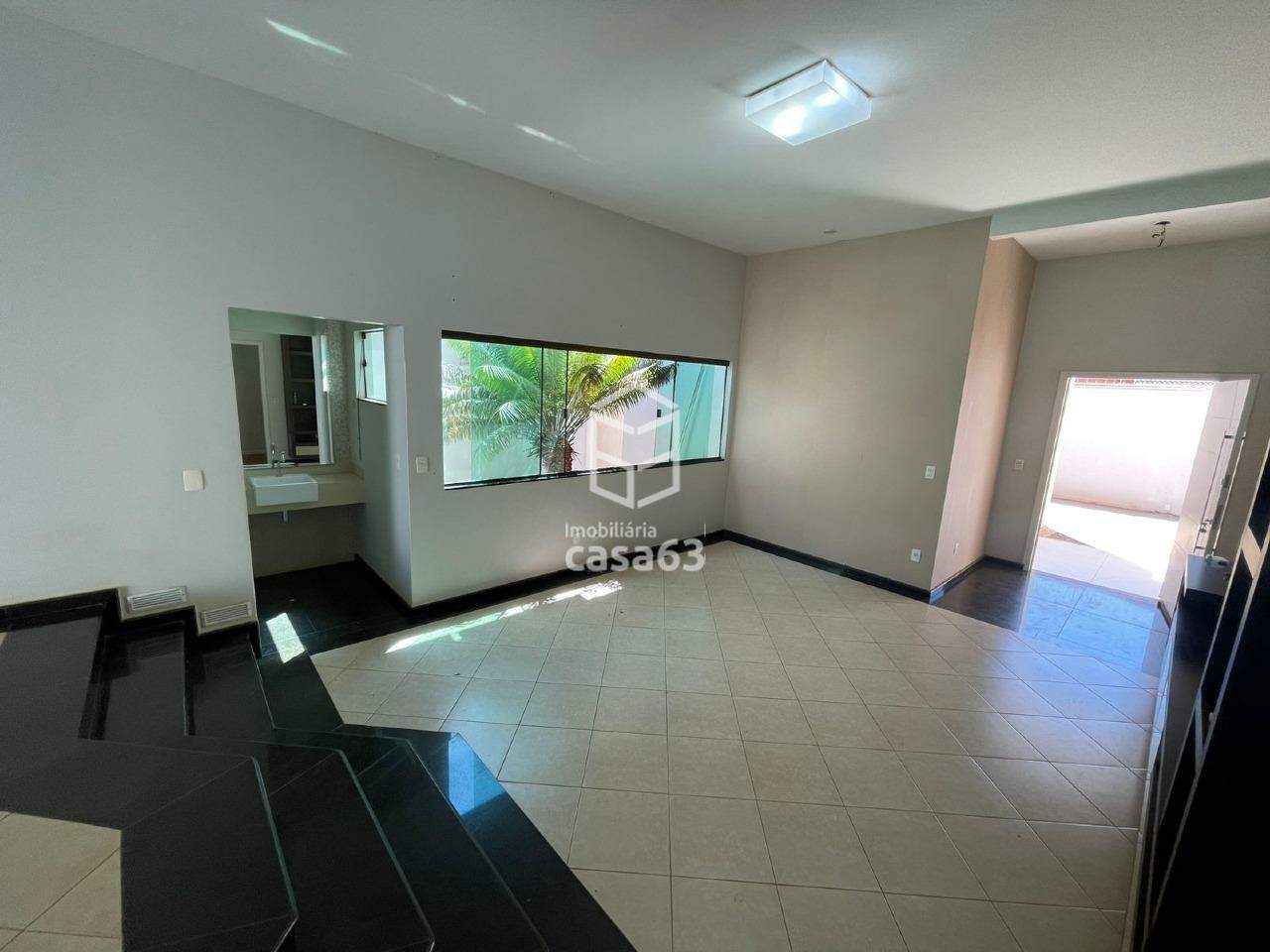 Foto 2 — Casa - 208 Norte