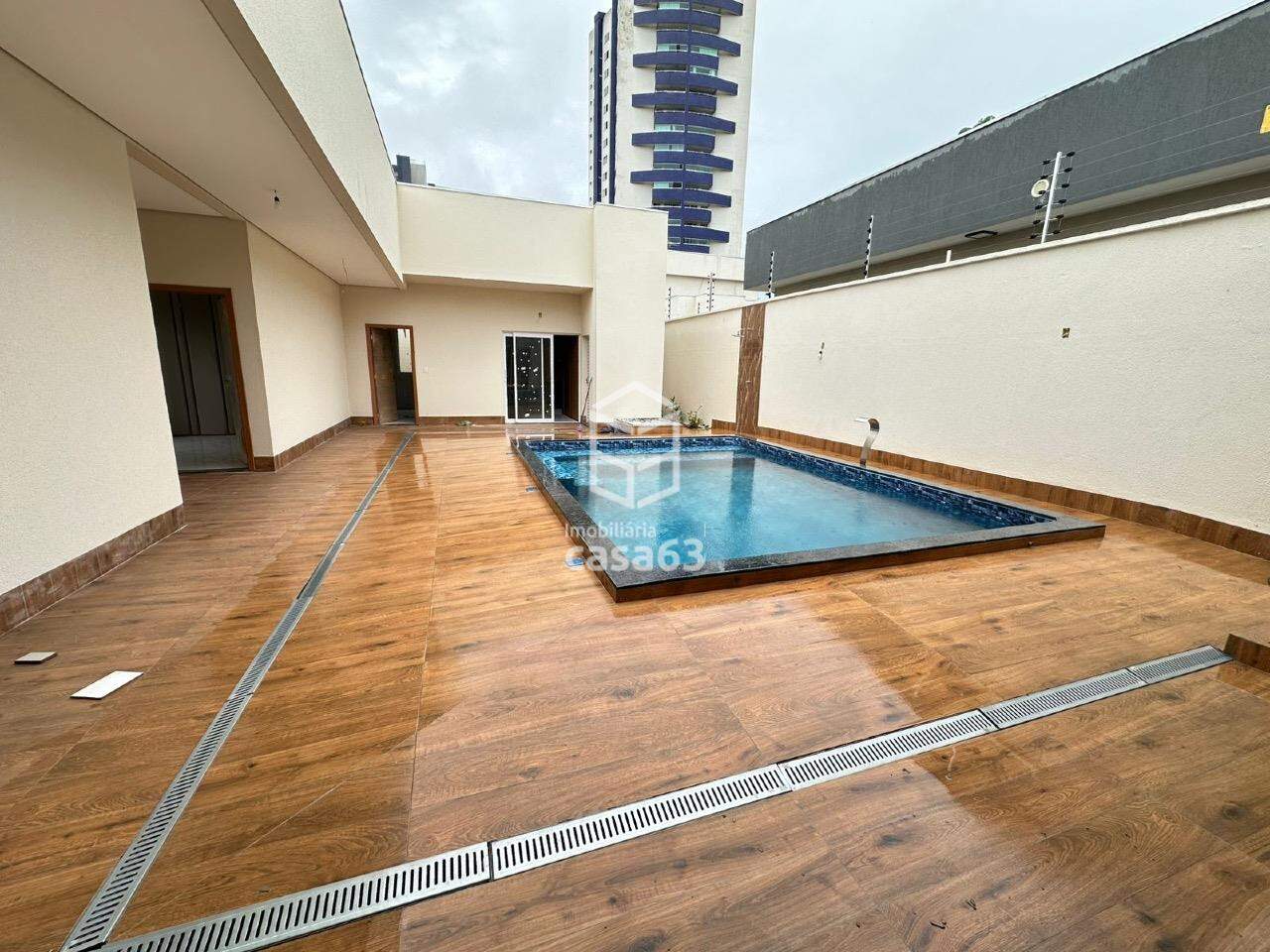 Foto 2 — Casa - 205 Sul