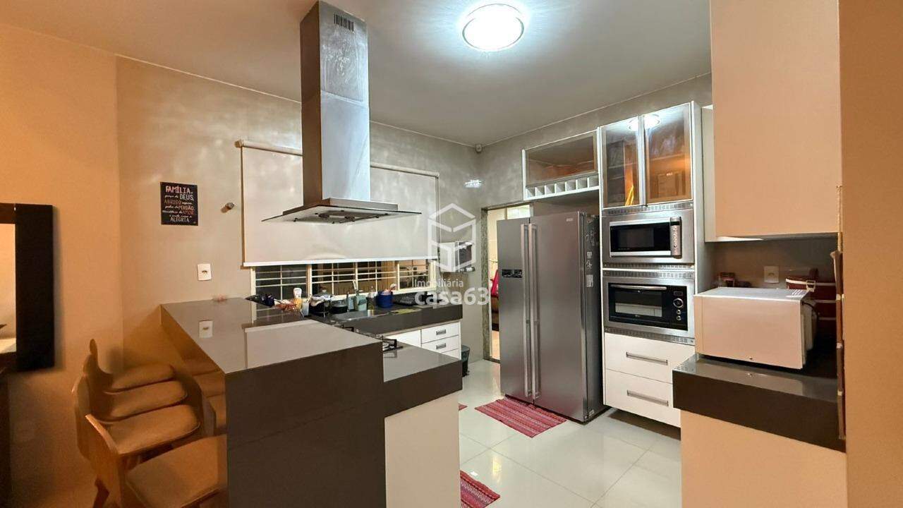 Foto 3 — CASA MODERNA E TOTALMENTE REFORMADA — ESTUDA PERMUTA!