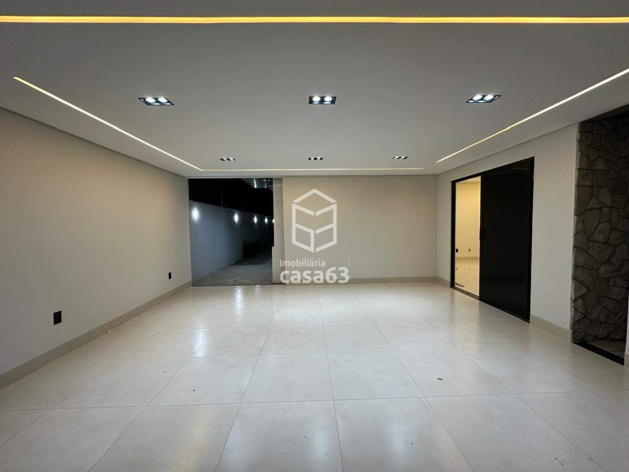 Foto 3 — CASA - 1003 sul