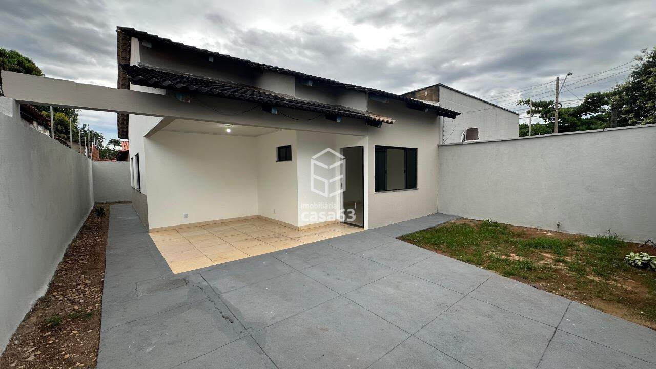 Foto 2 — Casa com 3/4 contra-esquina da avenida D no Aureny 3