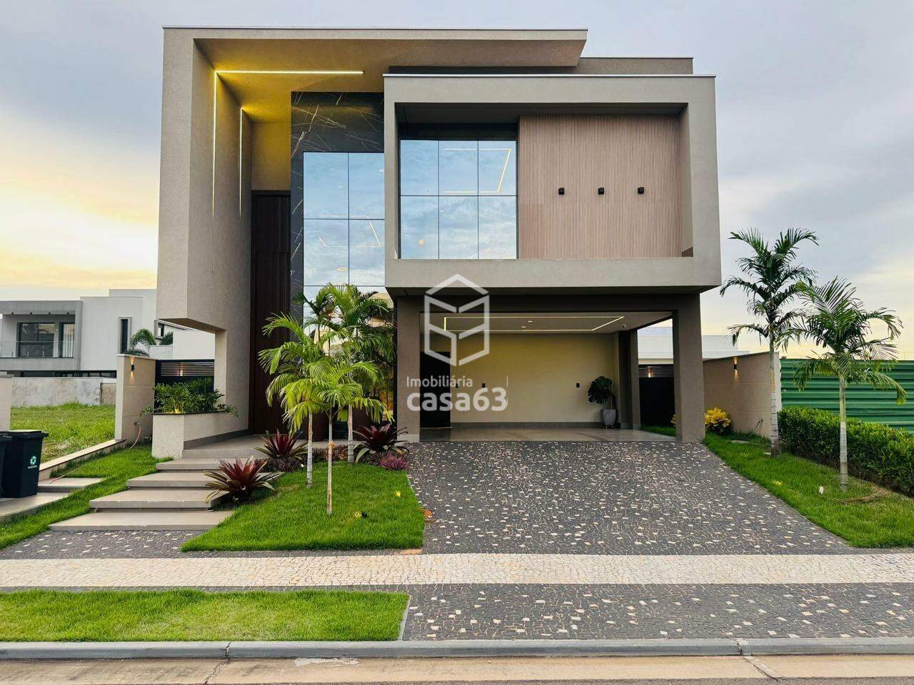 Foto principal — SOBRADO DE ALTO PADRÃO – ALPHAVILLE 2