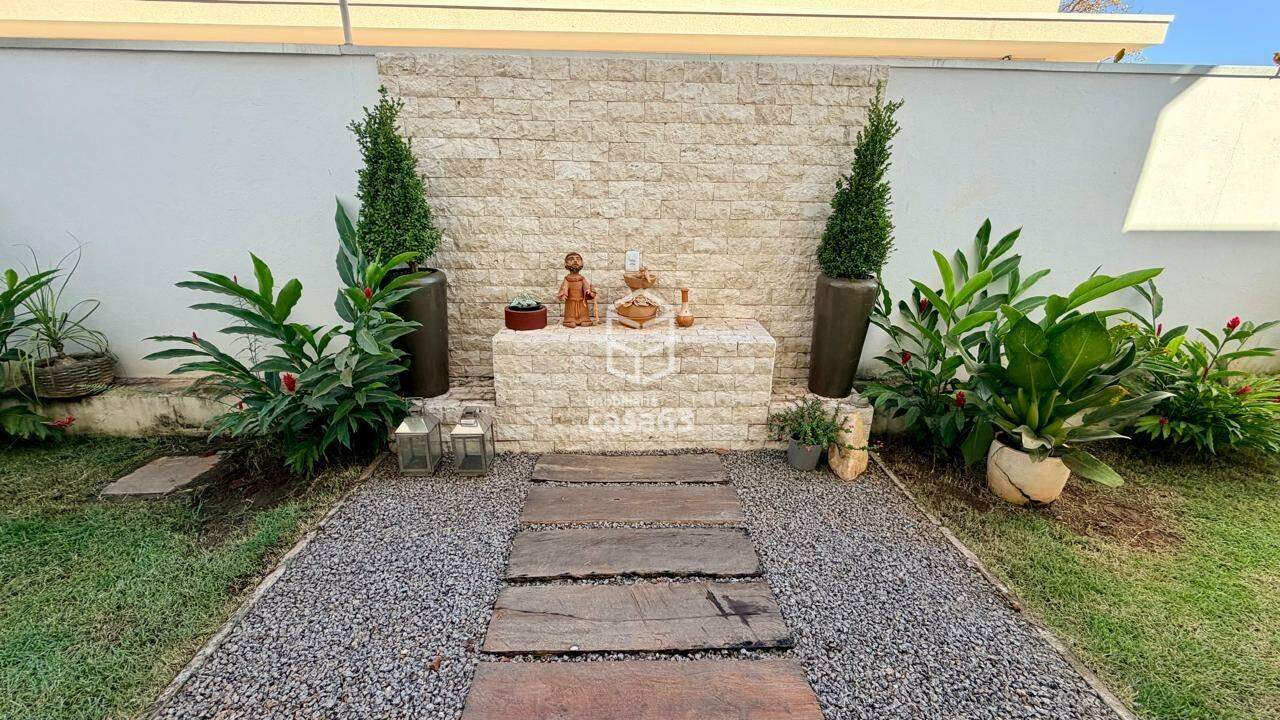 Foto 3 — Casa de Alto Padrão no Condomínio Polinésia