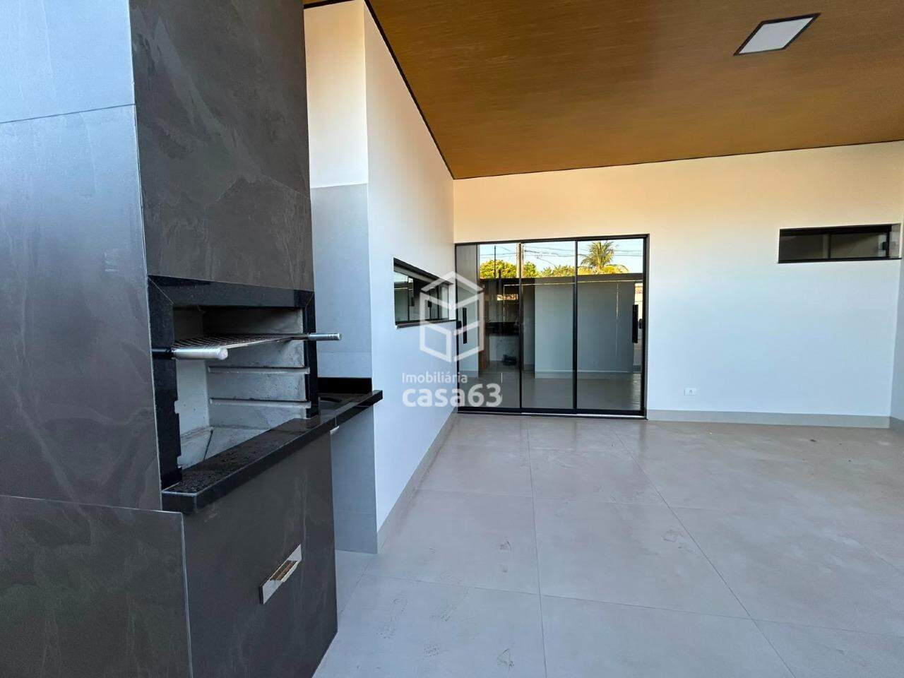 Foto 2 — CASA A VENDA NA 605 SUL