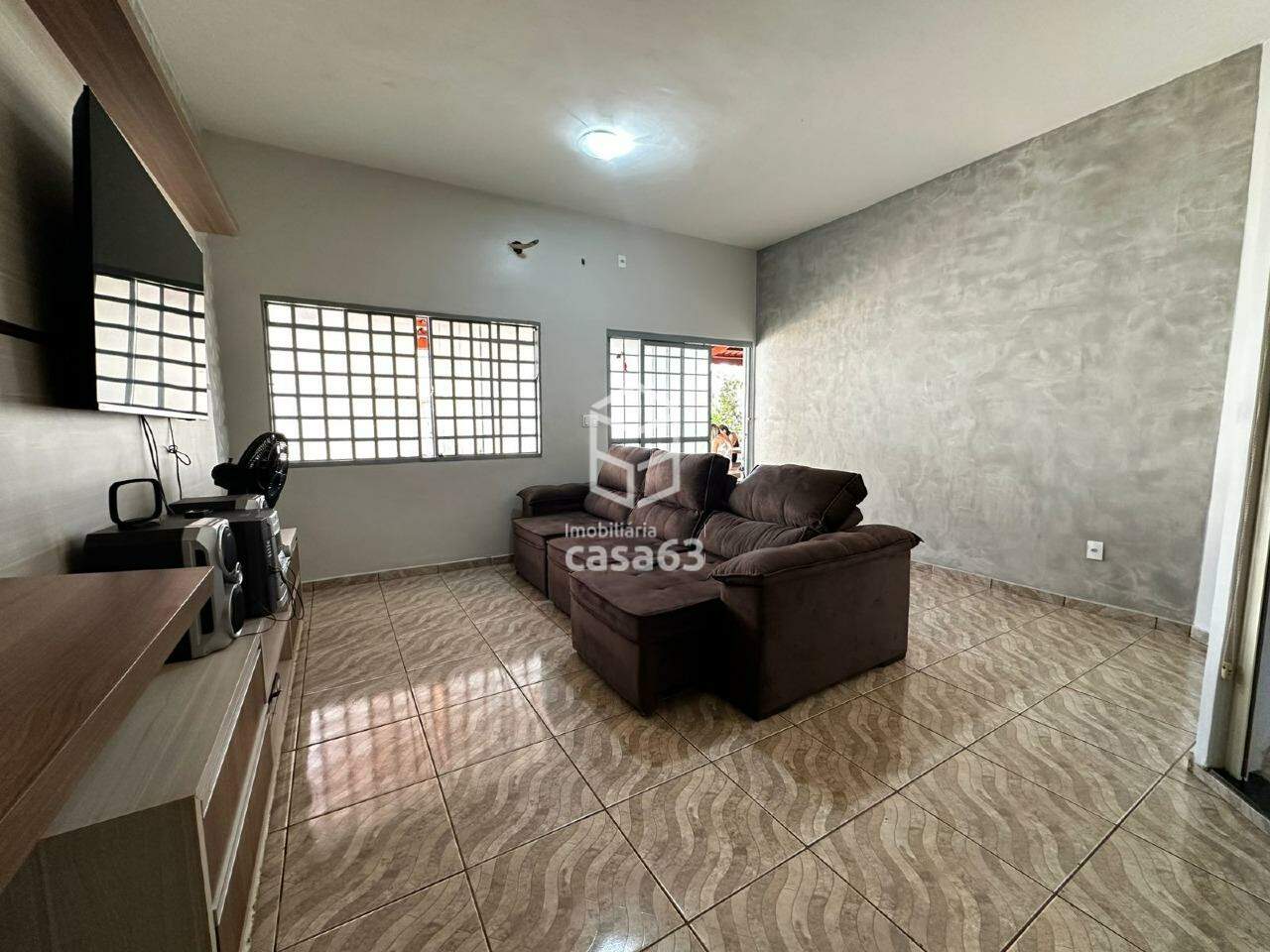 Foto 2 — CASA À VENDA NA 1003 SUL