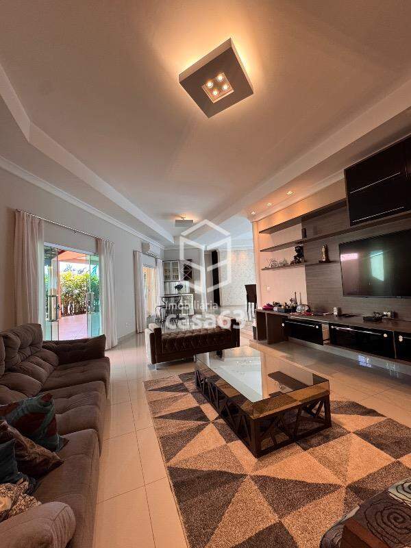 Foto principal — Casa para aluguel, 4 quartos, 1 suíte, 3 vagas, 204 Sul - Palmas/TO