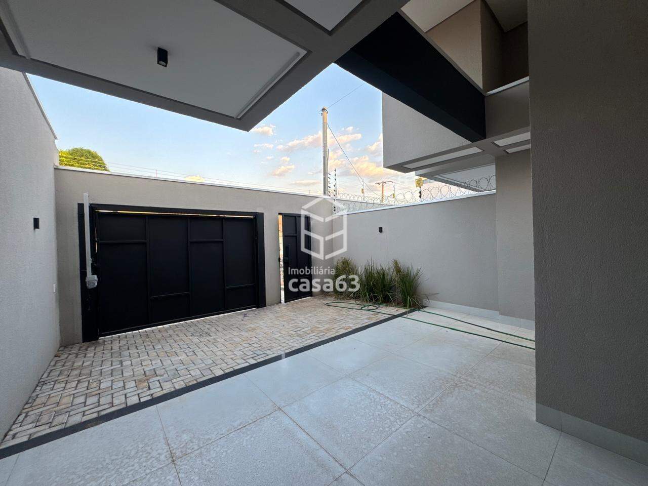 Foto 2 — CASA NOVA com 3 suites