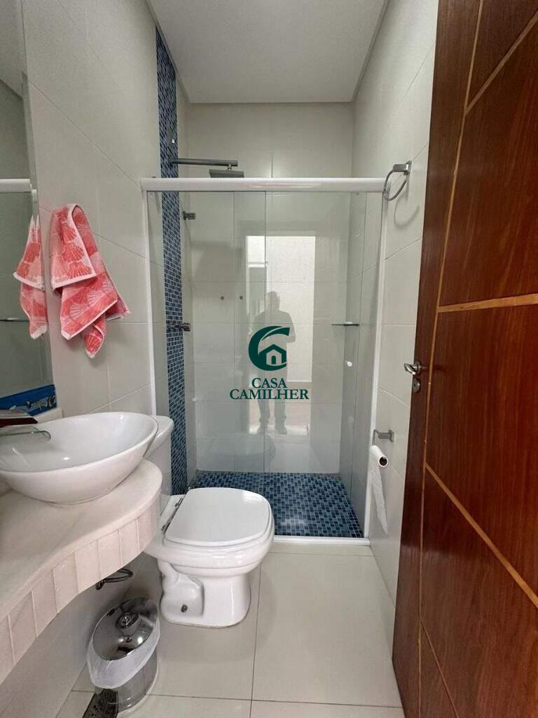 Casa à venda no Pinhão: 