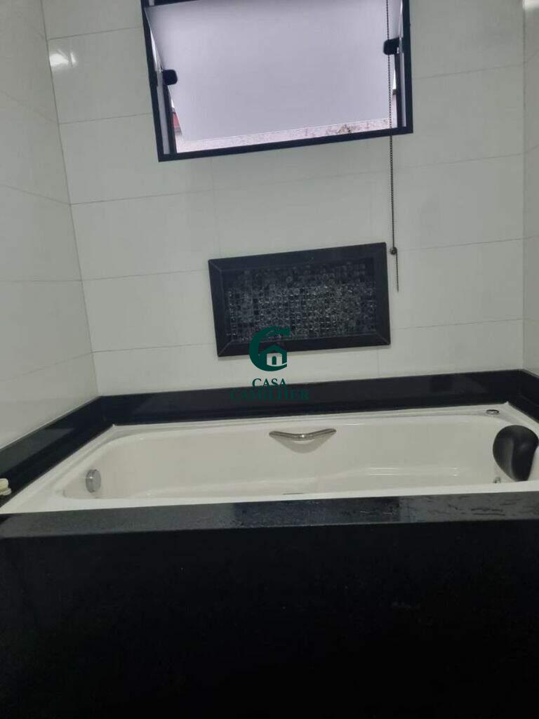 Casa à venda no Piracangaguá: 