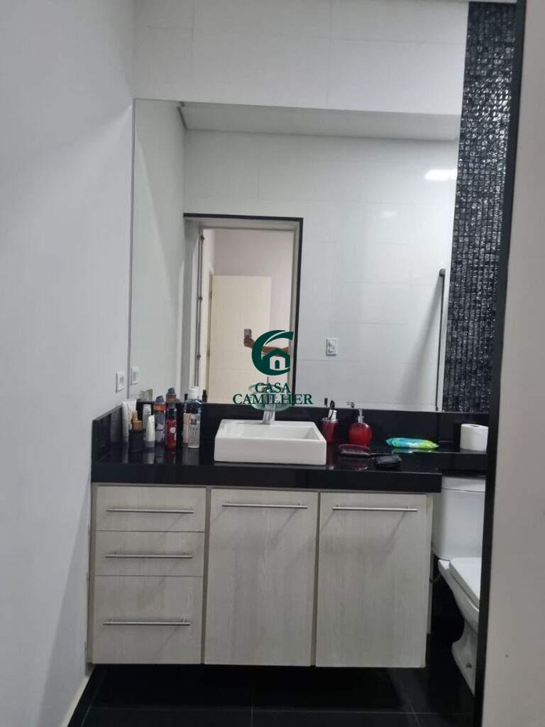 Casa à venda no Piracangaguá: 