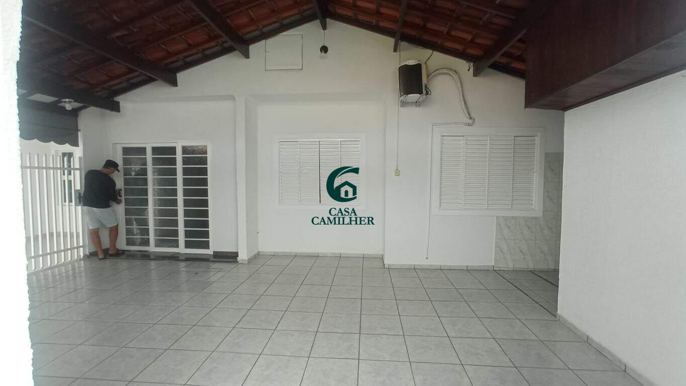 Casa à venda no Parque das Flores: 