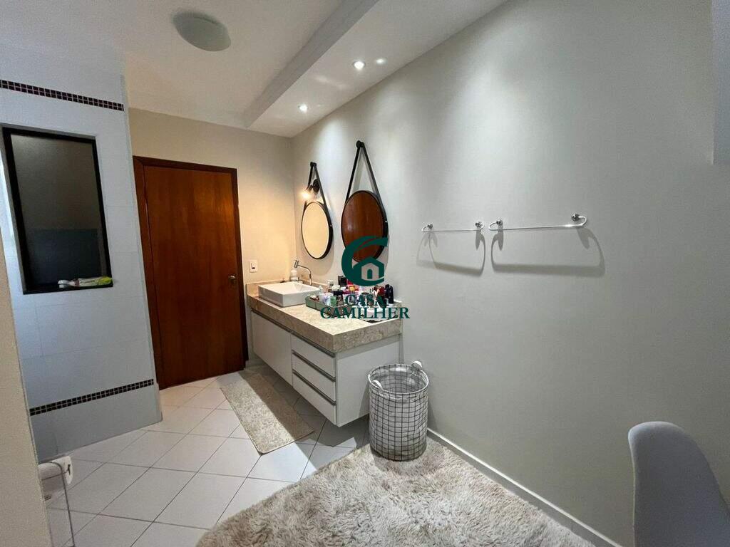 Casa à venda no Caminho Novo: 