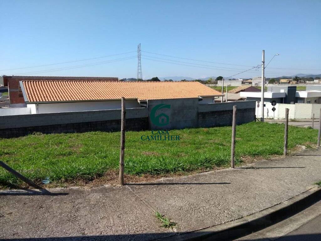 Terreno/Lote à venda no Piracangaguá: 