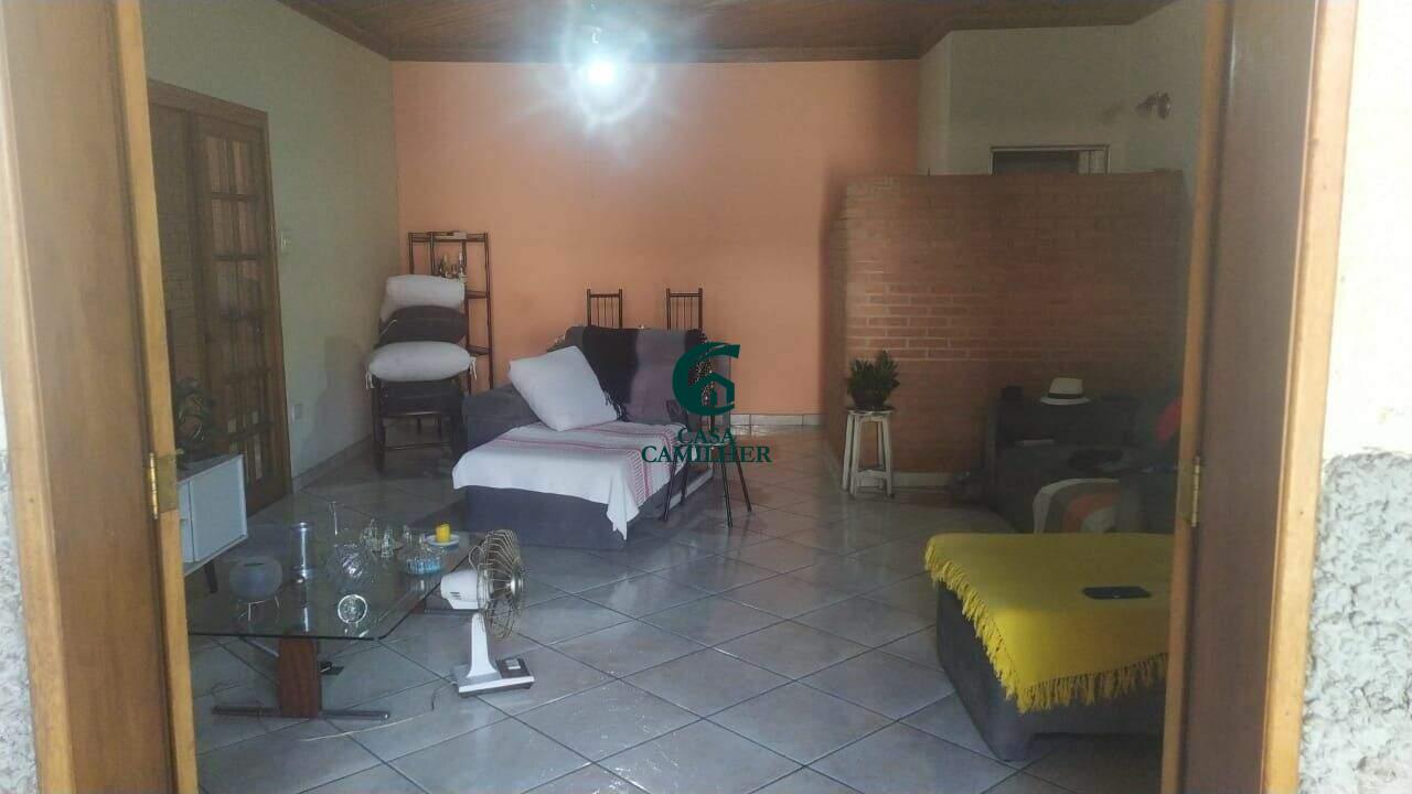 Casa à venda no Centro: 