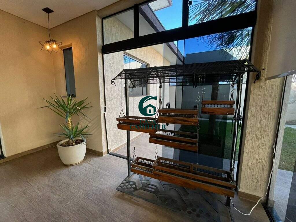 Casa à venda no Bairro dos Guedes: 