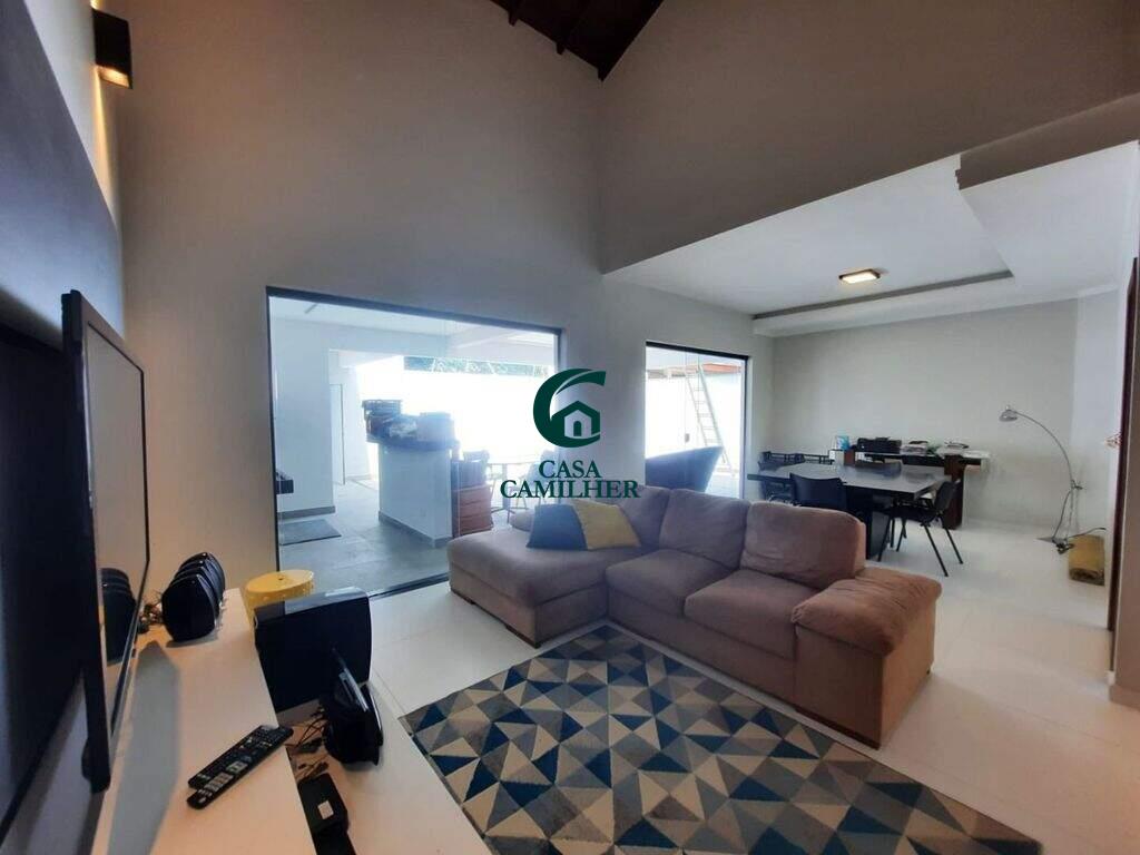 Casa à venda no Caminho Novo: 