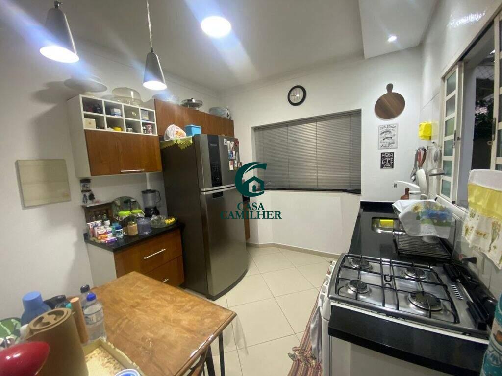 Casa à venda no Bairro dos Guedes: 