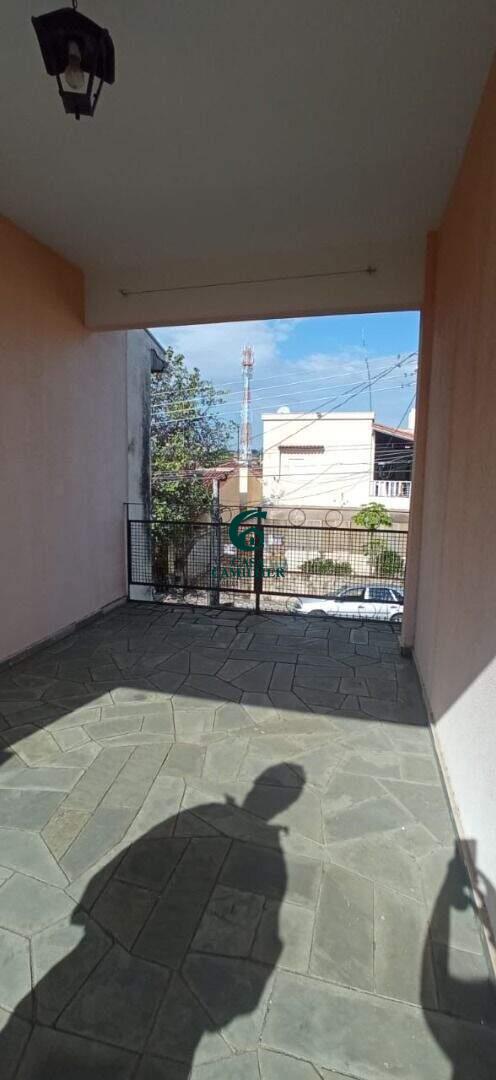 Casa à venda no Centro: 