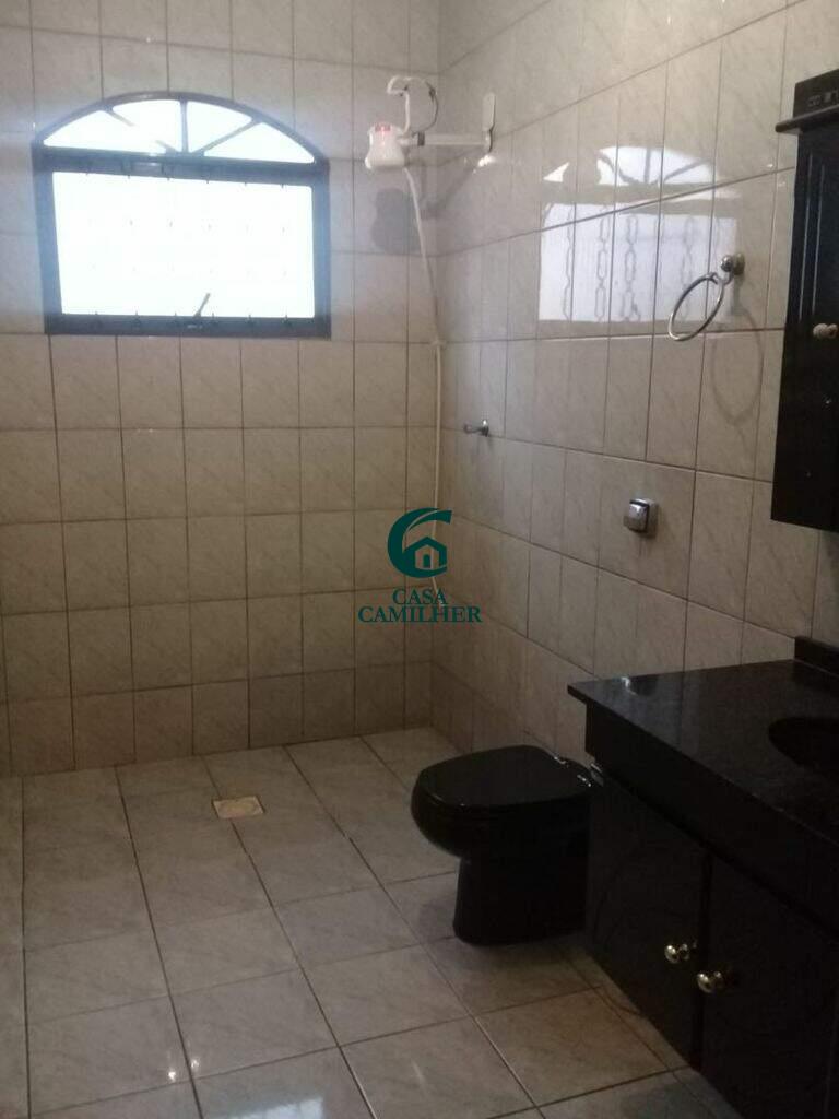 Casa à venda no Centro: 