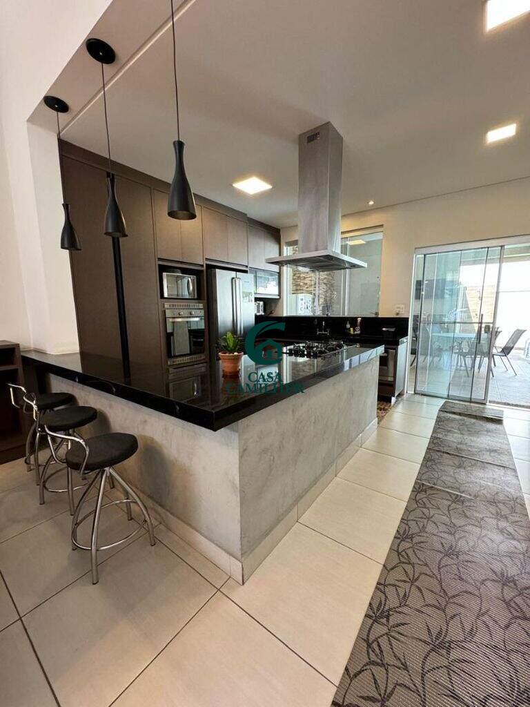 Casa à venda no Caminho Novo: 