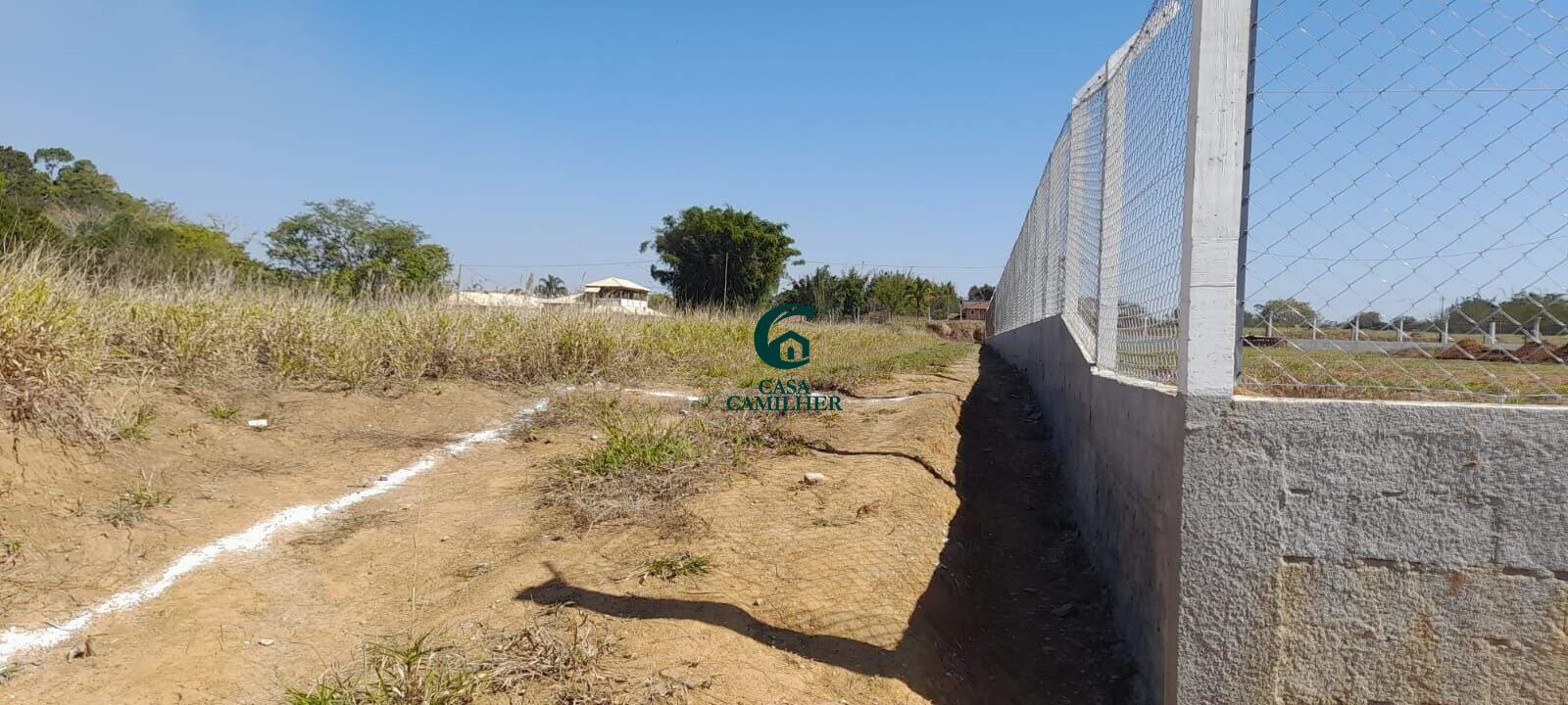 Terreno/Lote à venda no Pinheirinho: 