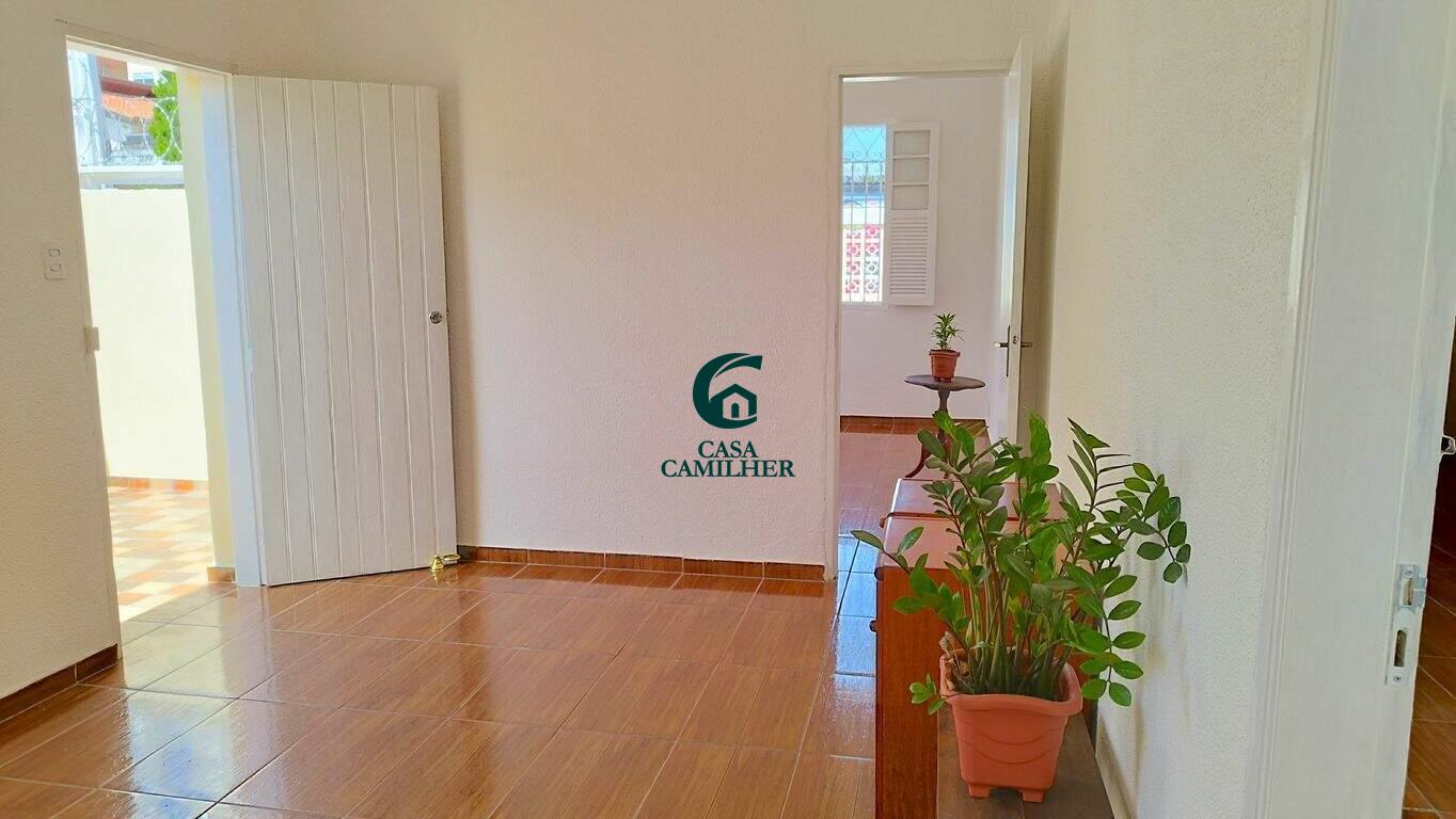 Casa à venda no Centro: 