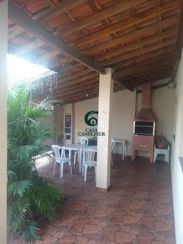 Casa à venda no Parque Tabaeté: 