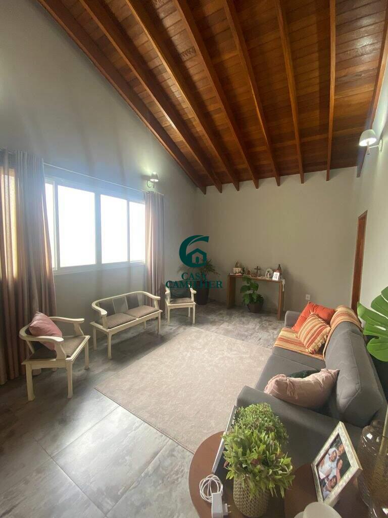 Casa à venda no Jardim Baronesa: 