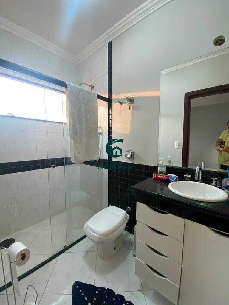 Casa à venda no Esplanada Independência: 