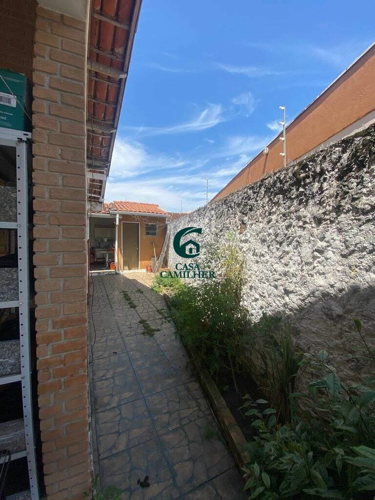 Casa à venda no Areão: 