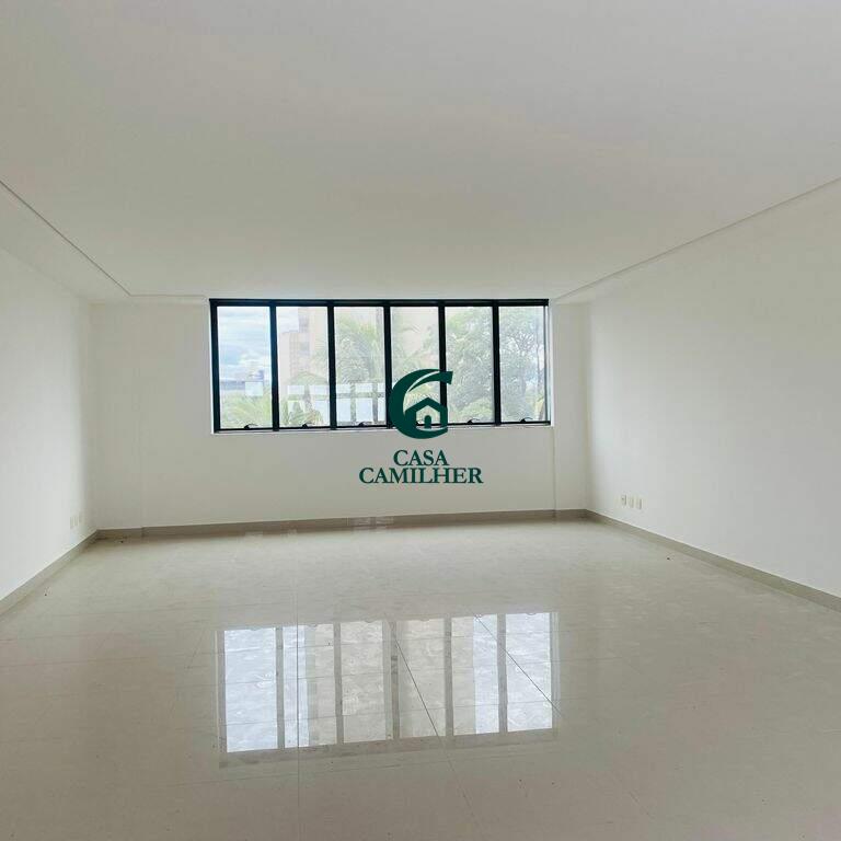 Sala à venda no Centro: 