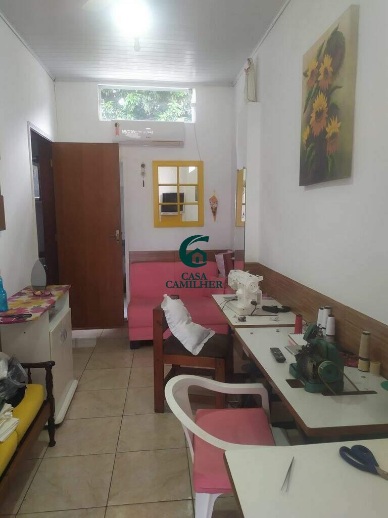 Casa à venda no Areão: 