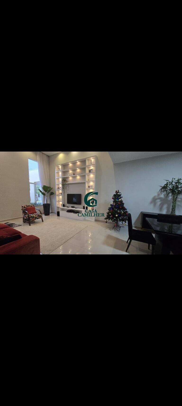 Casa à venda no Piracangaguá: 