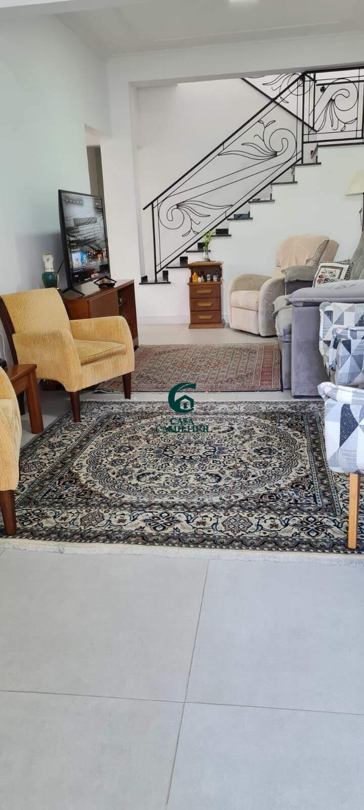 Casa à venda no Centro: 